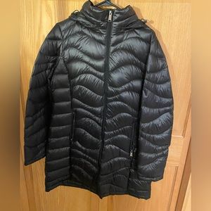 Andrew Marc black packable jacket